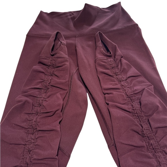 Lululemon Rare Stirrup Leggings - Picture 3 of 7